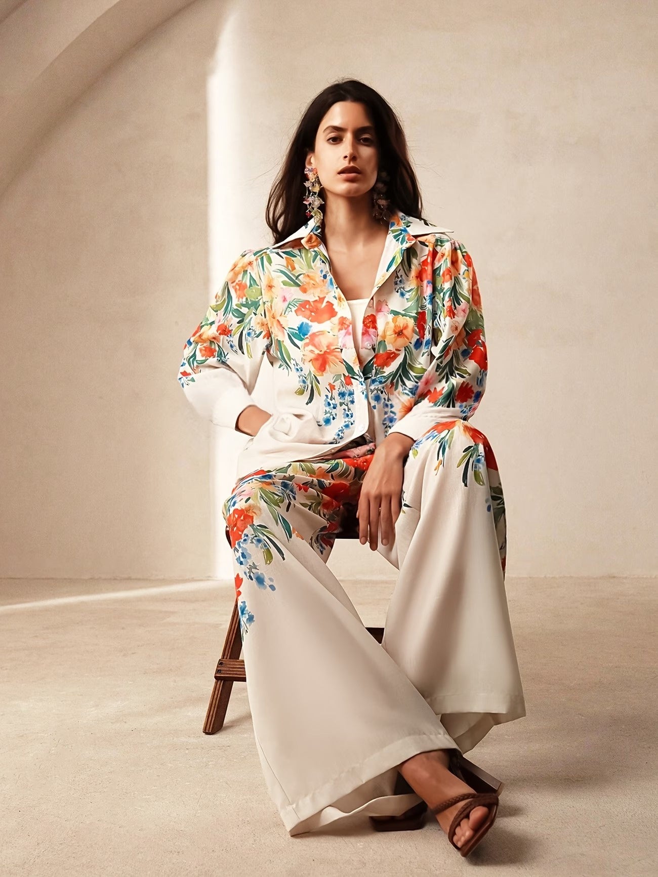 Tvådelat set för dam med blommigt mönster